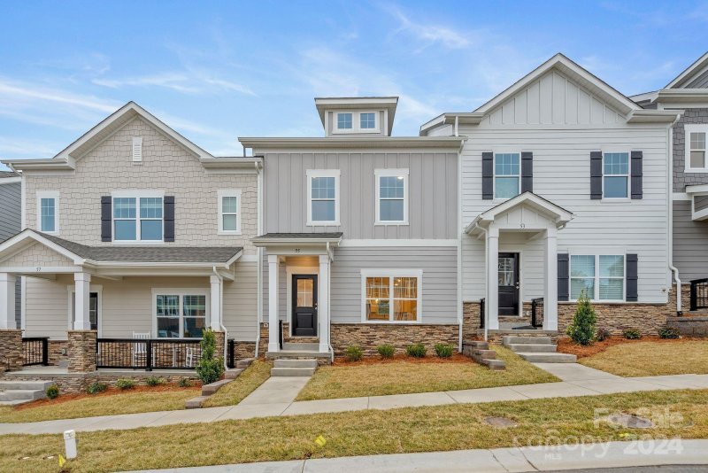 Property image 4 at 63 Walnut Springs Drive, Asheville, NC 28804