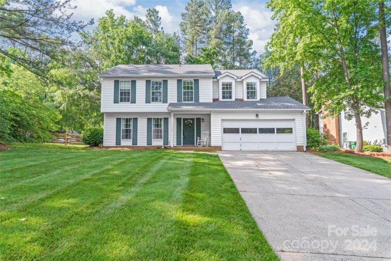 Property image 4 at 9932 White Cascade Drive, Charlotte, NC 28269