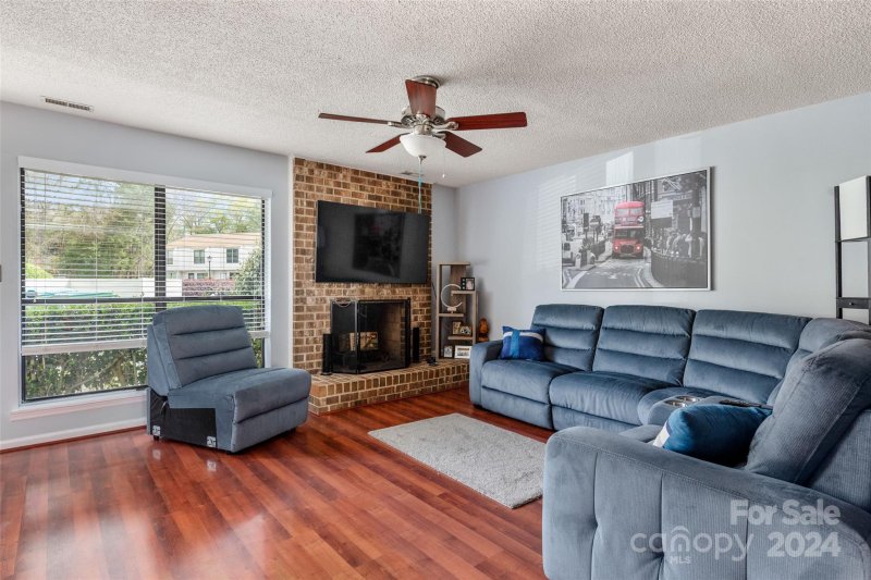 Property image 5 at 10965 Carmel Crossing Road, Charlotte, NC 28226