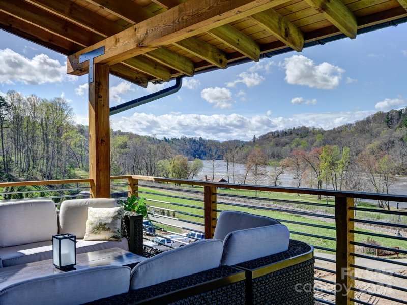 Property image 2 at 16 River Run, Asheville, NC 28804
