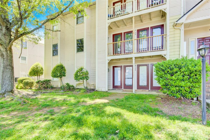 6136 Meadow Rose Lane