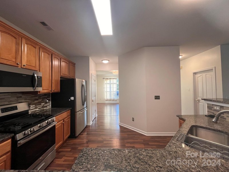 Property image 4 at 17508 Westmill Lane, Charlotte, NC 28277