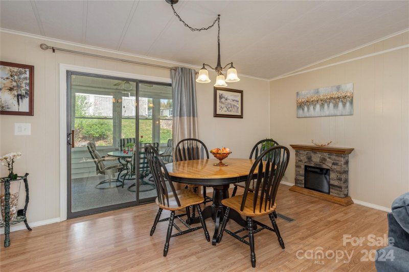 Property image 4 at 103 Cumberland Drive, Hendersonville, NC 28792