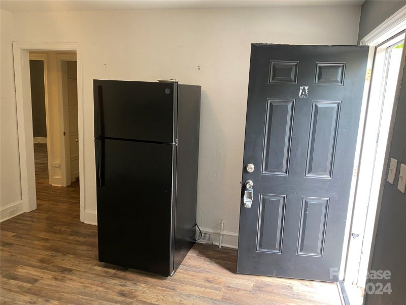 Property image 4 at 3805 Miriam Drive, Charlotte, NC 28205