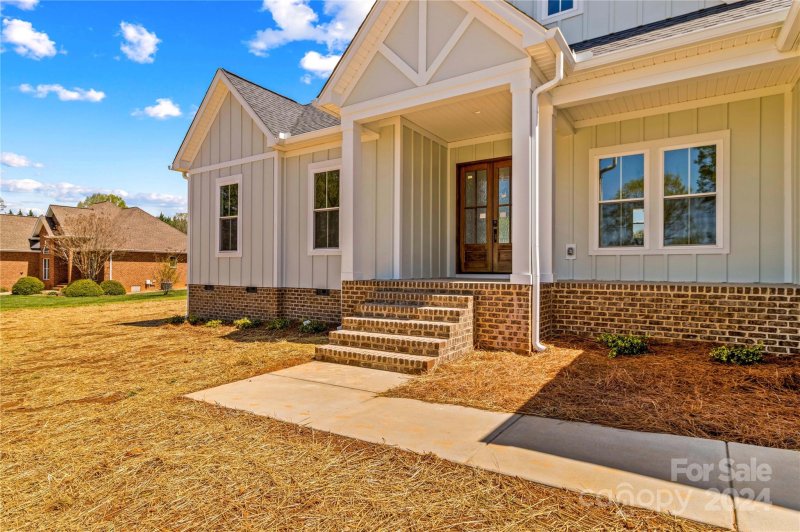 Property image 2 at 104 Capstone Court, Statesville, NC 28625