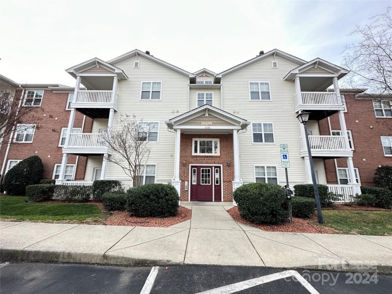 11248 Hyde Pointe Court