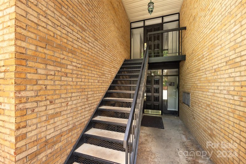 Property image 2 at 4739 Hedgemore Drive, Charlotte, NC 28209