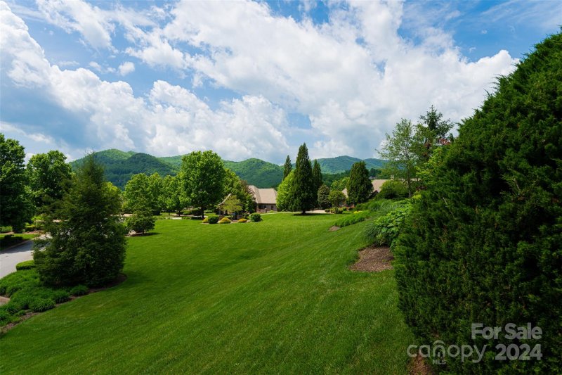 Property image 2 at 4 Golfside Court, Arden, NC 28704