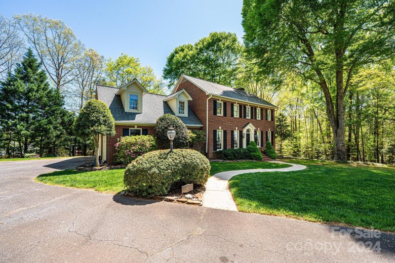 Property image 2 at 121 Windjammer Court, Taylorsville, NC 28681