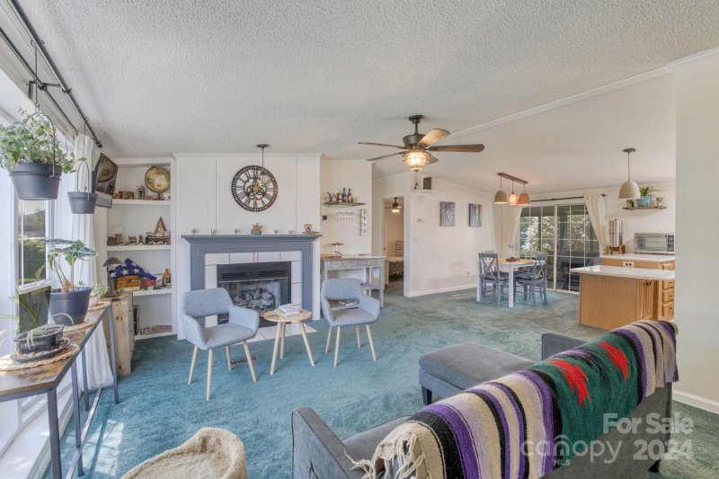 Property image 3 at 305 Riverwind Drive, Hendersonville, NC 28739