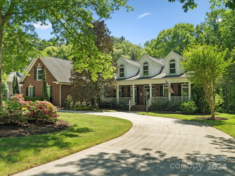2975 Eppington South Drive