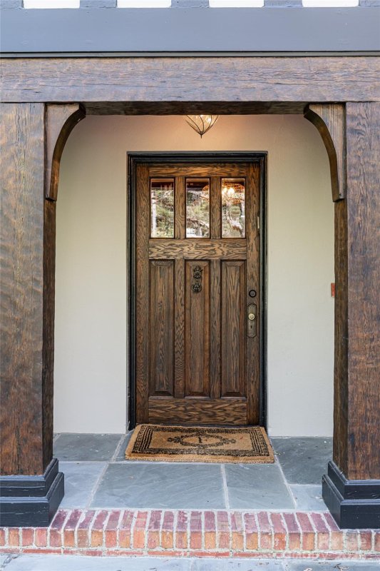 Property image 3 of 30 Cedarcliff Road in Biltmore Forest, Asheville, NC 28803