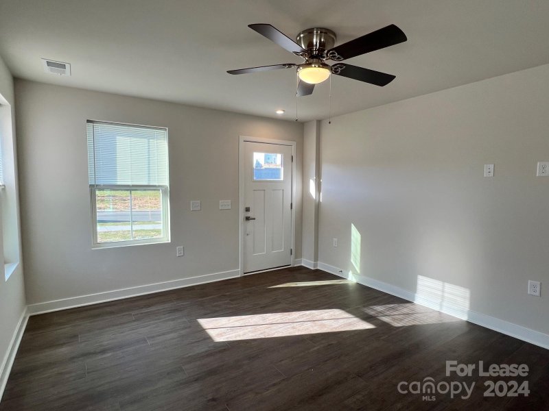 Property image 3 at 104 Skylar View Way, Troutman, NC 28166