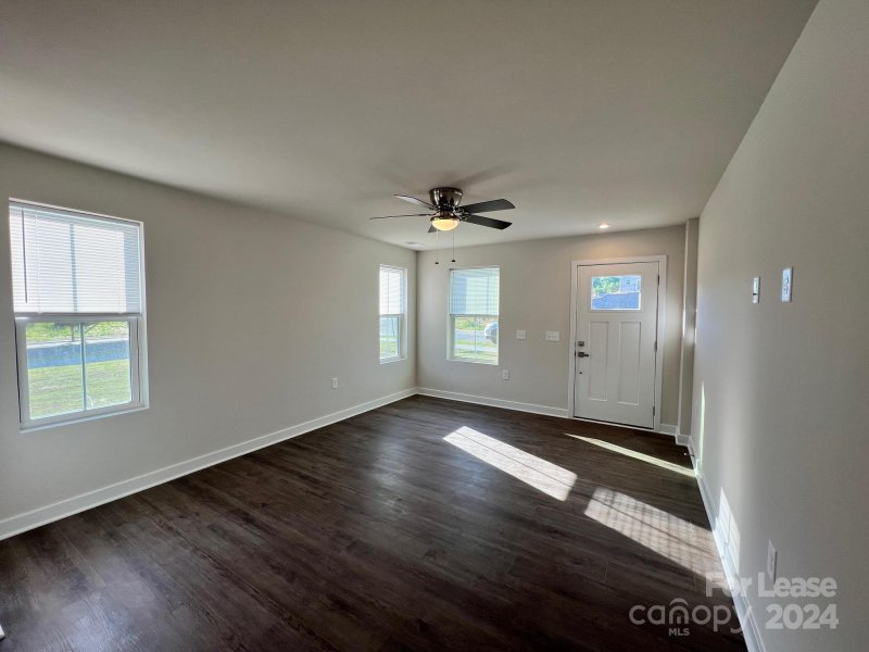 Property image 4 at 104 Skylar View Way, Troutman, NC 28166