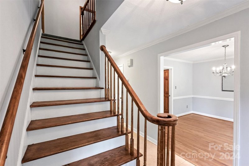 Property image 4 at 920 Autumnwood Lane, Charlotte, NC 28213