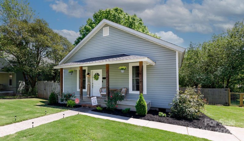 Property image 2 at 950 Lucas Street, Rock Hill, SC 29730