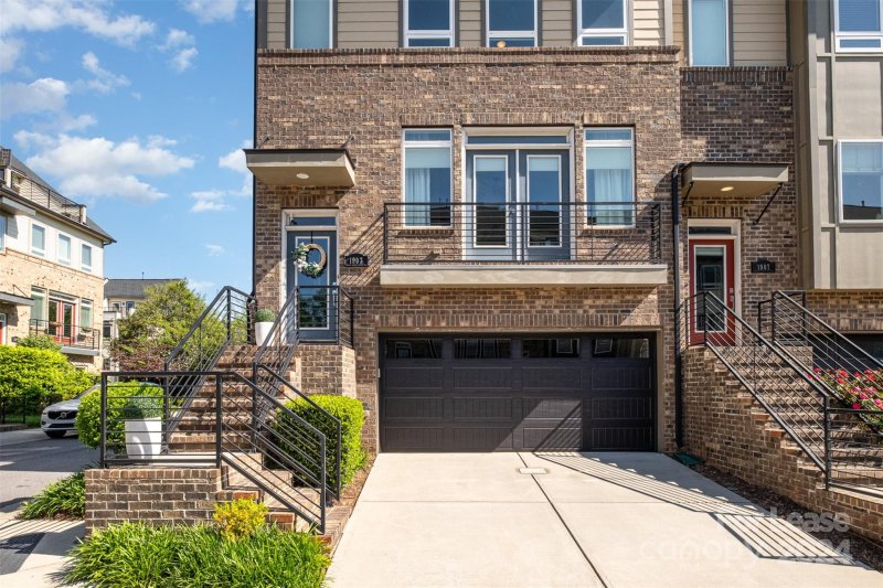 Property image 2 at 1903 Seegars Place, Charlotte, NC 28204