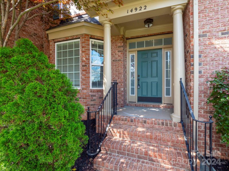Property image 2 at 14922 Capricorn Lane, Charlotte, NC 28277