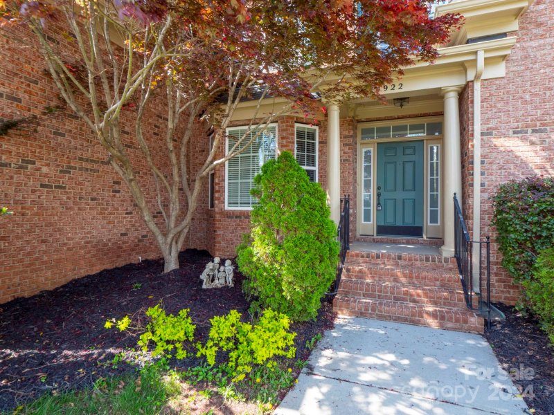 Property image 3 at 14922 Capricorn Lane, Charlotte, NC 28277