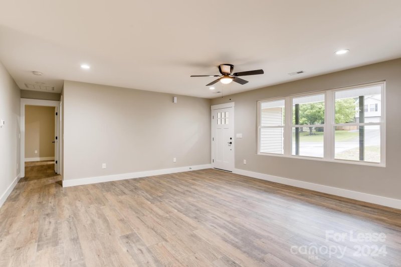 Property image 3 at 705 Berkshire Drive, Statesville, NC 28677