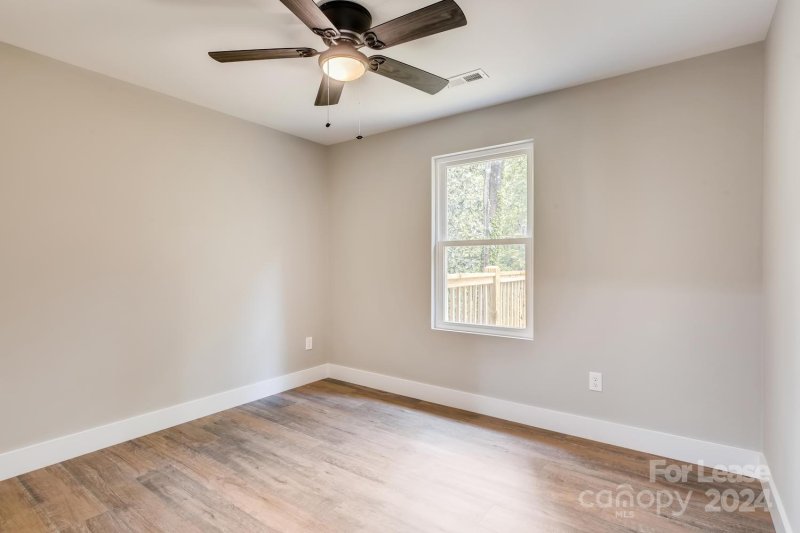 Property image 4 at 705 Berkshire Drive, Statesville, NC 28677