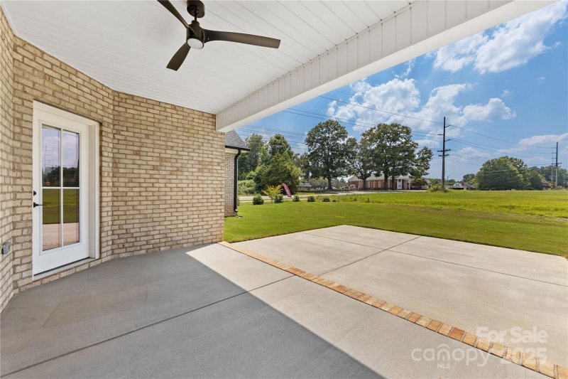 Property image 5 of 1005 Piper Meadows Drive in Piper Meadows, Waxhaw, NC 28173