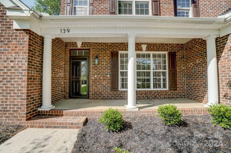 Property image 4 at 139 Burtons Barn Road, Mooresville, NC 28115