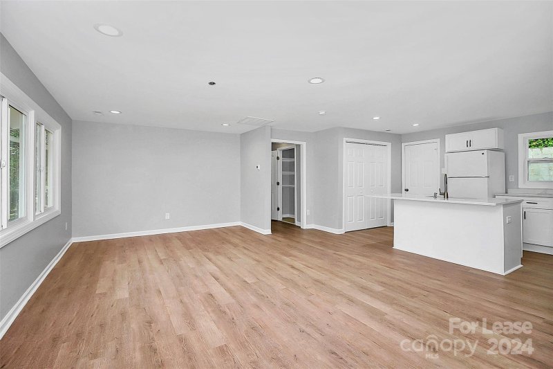 Property image 3 at 315 S Ransom Street, Gastonia, NC 28052