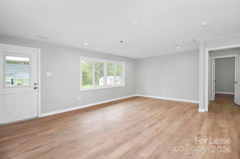 Property image 4 at 315 S Ransom Street, Gastonia, NC 28052