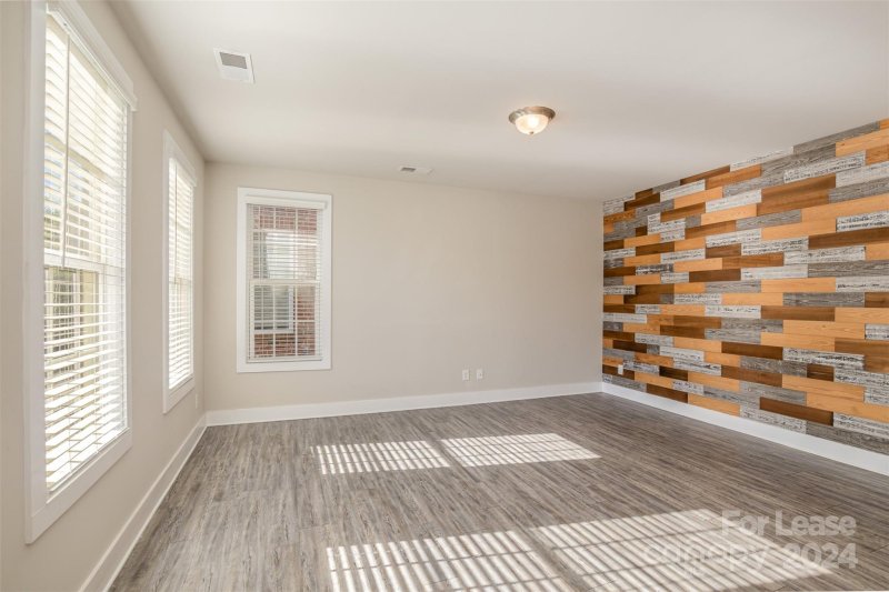 Property image 3 at 2225 Silver Crescent Drive, Charlotte, NC 28273