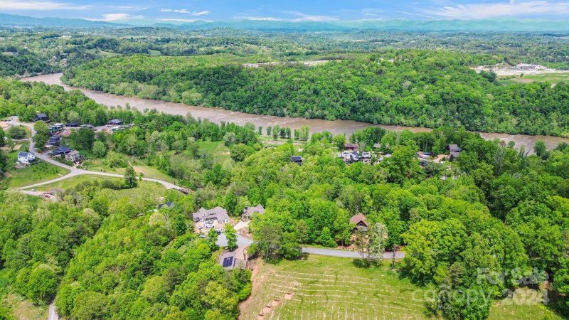 Property image 2 at 60 Sweet Fern Parkway, Asheville, NC 28804