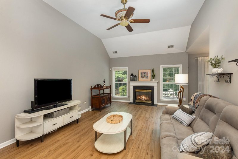 Property image 3 at 10314 Old Carolina Drive, Charlotte, NC 28214