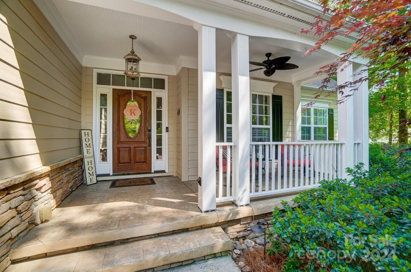 Property image 3 at 309 Silvercliff Drive, Mount Holly, NC 28120