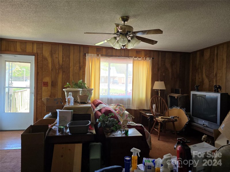 Property image 3 at 824 Laurel Street, Lincolnton, NC 28092