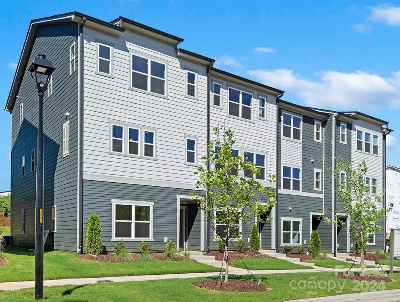 Property image 2 at 1552 Levy Way, Charlotte, NC 28205