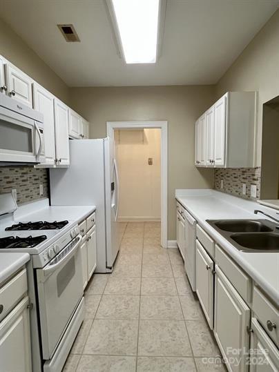 Property image 4 at 5601 Fairview Road, Charlotte, NC 28209