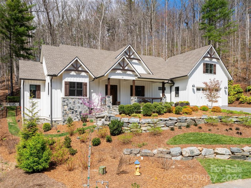 Property image 2 at 19 Twinflower Trail, Asheville, NC 28804