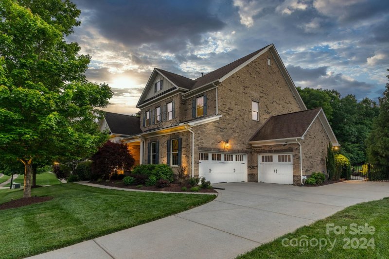 Property image 5 at 7200 Yellowhorn Trail, Waxhaw, NC 28173