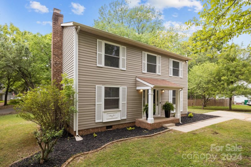 Property image 3 at 6928 Rollingridge Drive, Charlotte, NC 28211