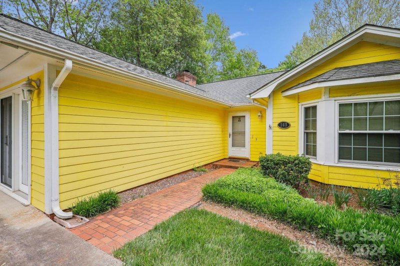 Property image 2 at 363 Mulberry Village Lane, Fort Mill, SC 29715