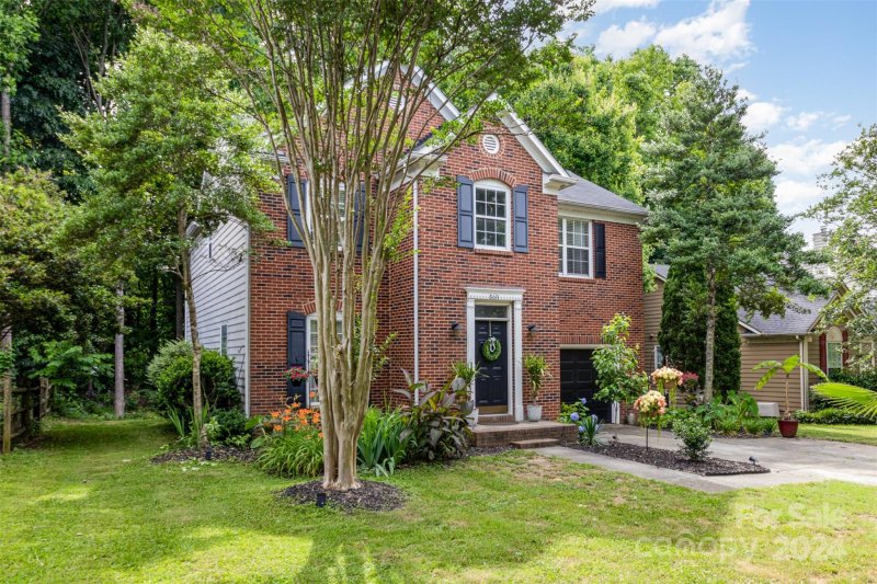 Property image 3 at 8615 Bodkin Court, Charlotte, NC 28215