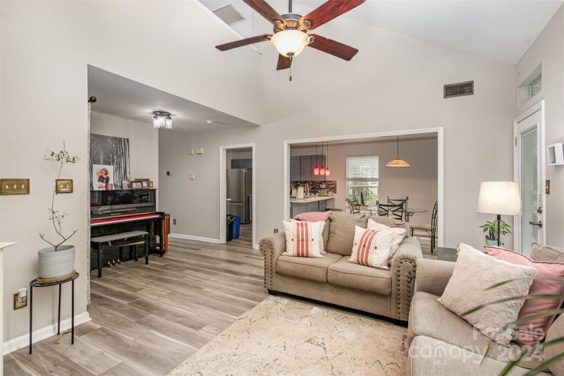 Property image 5 at 8615 Bodkin Court, Charlotte, NC 28215