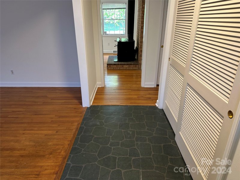 Property image 3 at 6532 War Eagle Lane, Charlotte, NC 28214