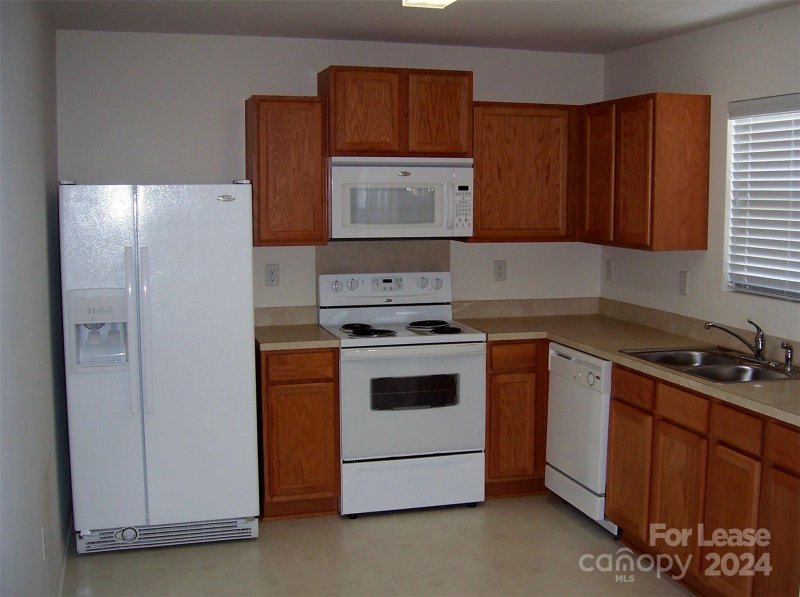 Property image 5 at 1705 Ledson Court, Charlotte, NC 28214