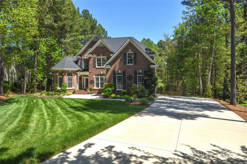 Property image 3 at 8884 Radford Court, Sherrills Ford, NC 28673