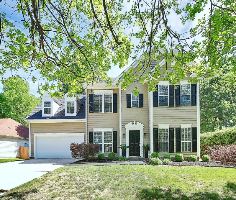 Property image 3 at 13702 Damson Drive, Huntersville, NC 28078