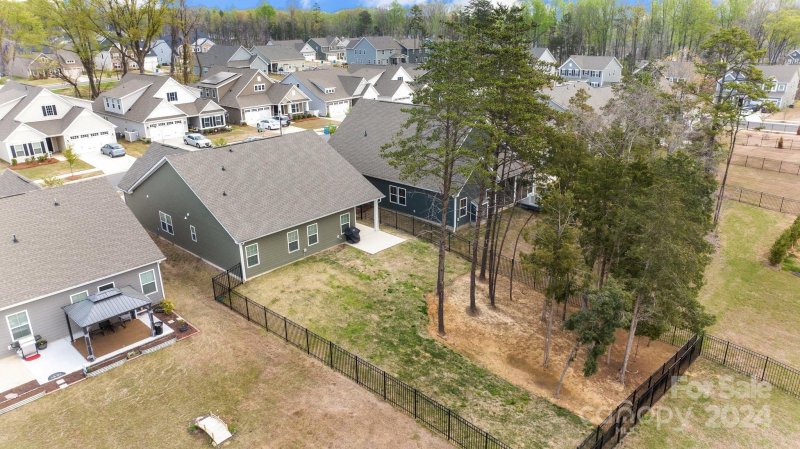 Property image 4 at 5055 Summer Surprise Lane, Charlotte, NC 28215