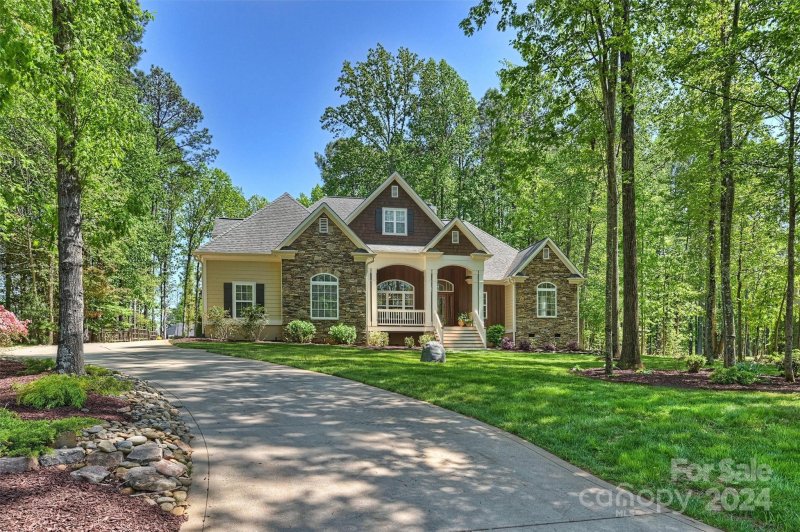 Property image 2 at 118 Archbell Point Lane, Mooresville, NC 28117
