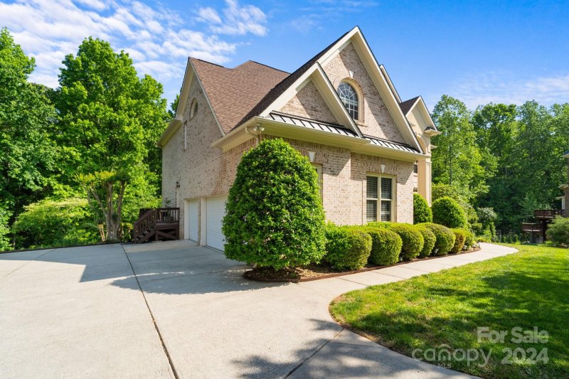 Property image 3 at 16300 New Providence Lane, Charlotte, NC 28277