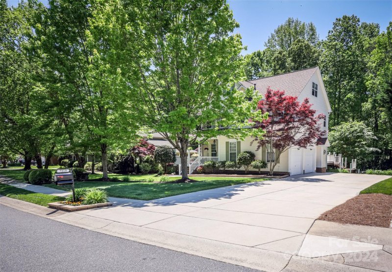 Property image 2 at 7819 Sedgebrook Drive, Stanley, NC 28164